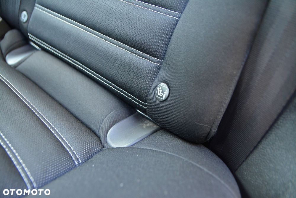 Ford Mondeo - 22