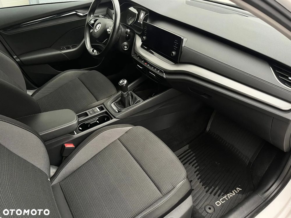 Skoda Octavia 2.0 TDI Ambition - 9