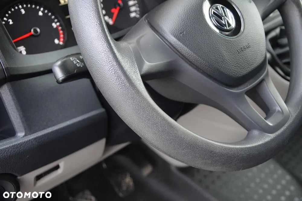 Volkswagen Transporter - 21