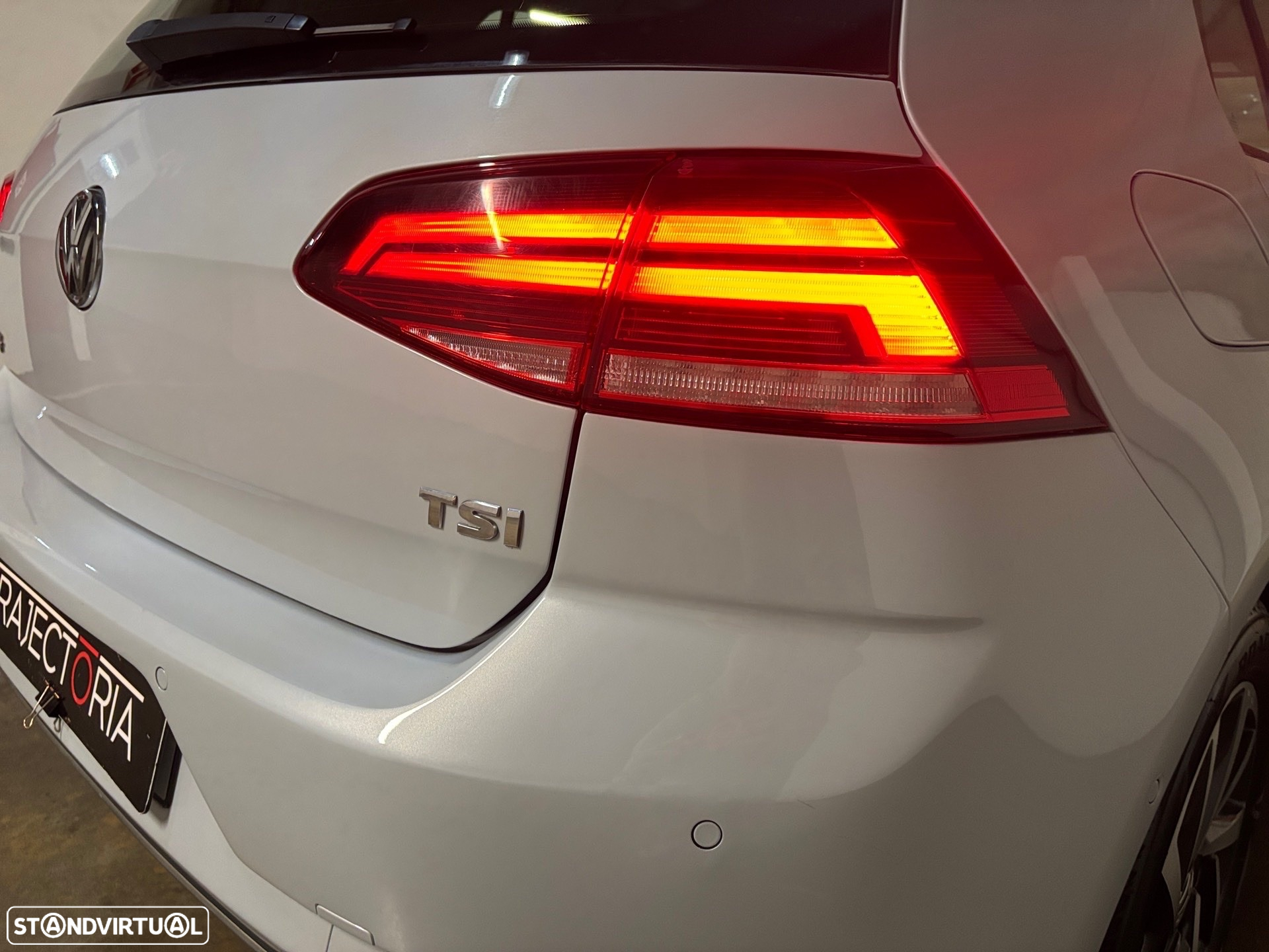 VW Golf 1.0 TSI Trendline DSG - 16