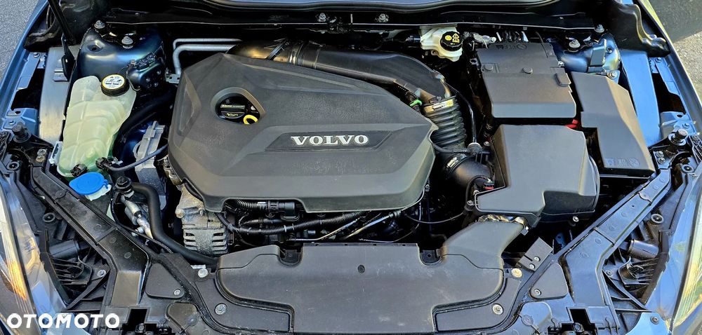 Volvo V40 T3 Kinetic - 38