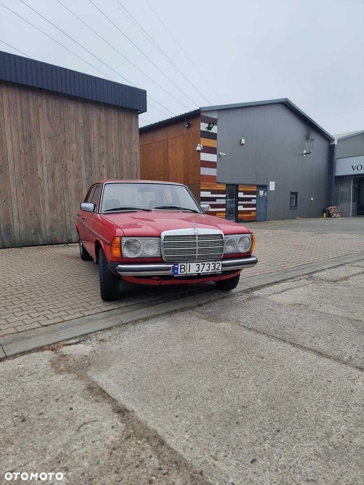 Mercedes-Benz W123