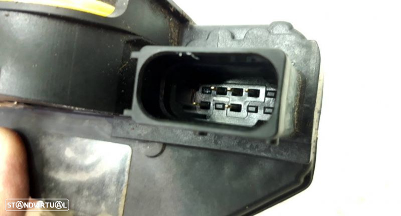 Fecho Porta  Fte Esq Opel Astra J (P10) - 4