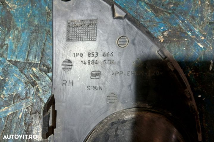 Grila proiector dreapta 1P0853666E 1P0853666E Seat Leon 2 1P [facelif - 3