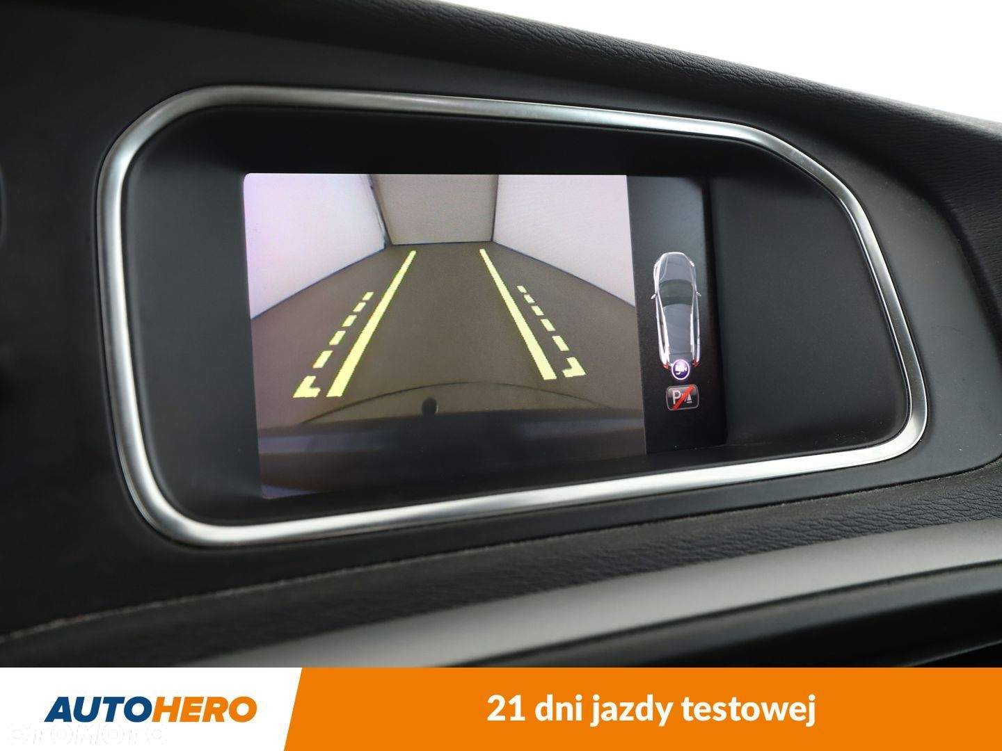 Volvo V40 Cross Country - 21