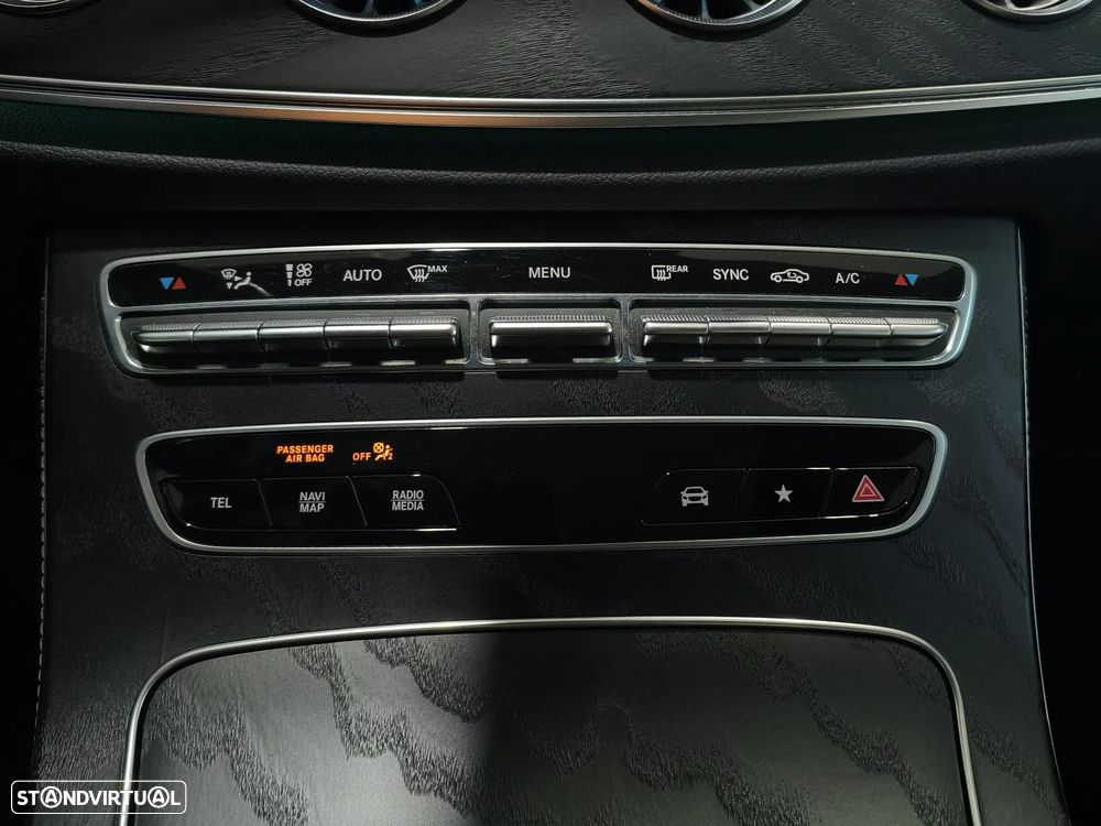 Mercedes-Benz E 200 AMG Line - 24