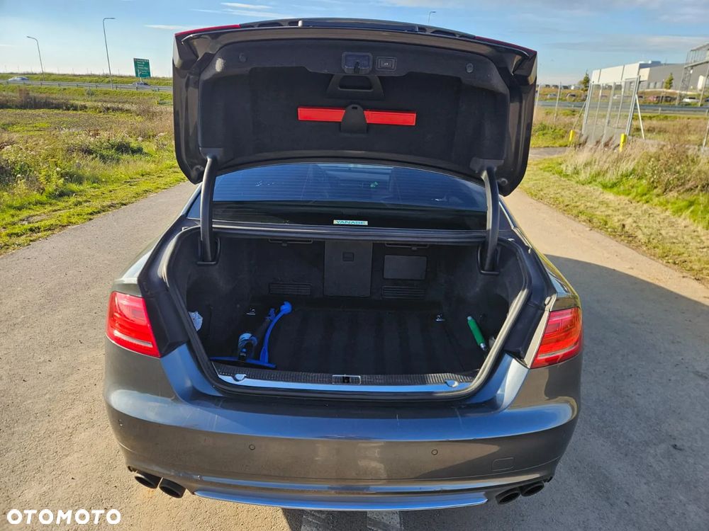 Audi S8 4.0 TFSI Quattro - 12
