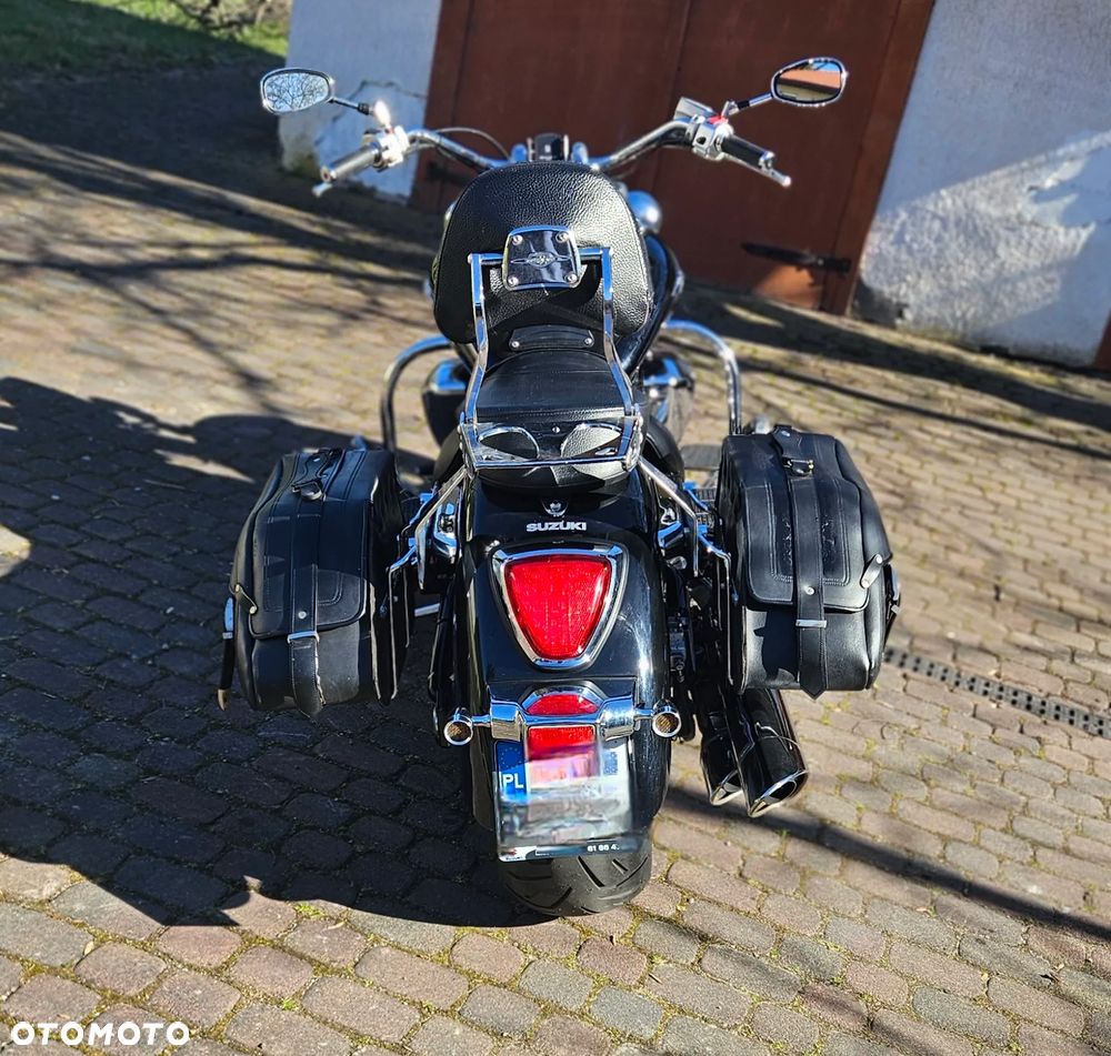 Suzuki Intruder - 2