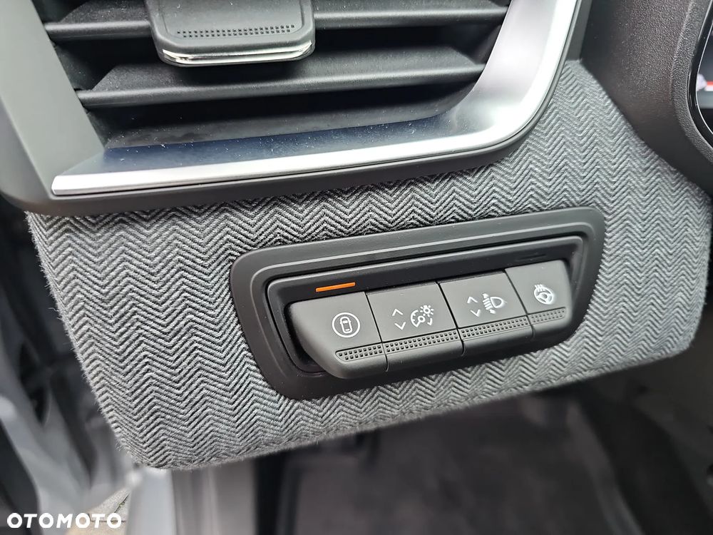 Renault Clio TCe 90 TECHNO - 28