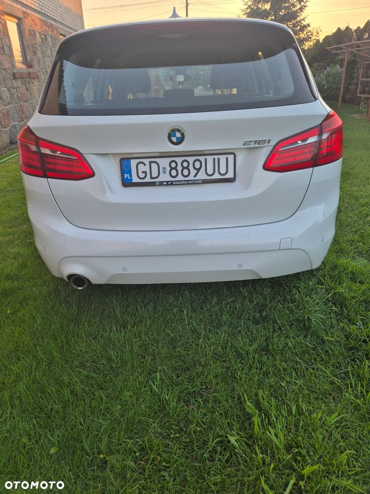 BMW Seria 2 218i - 3