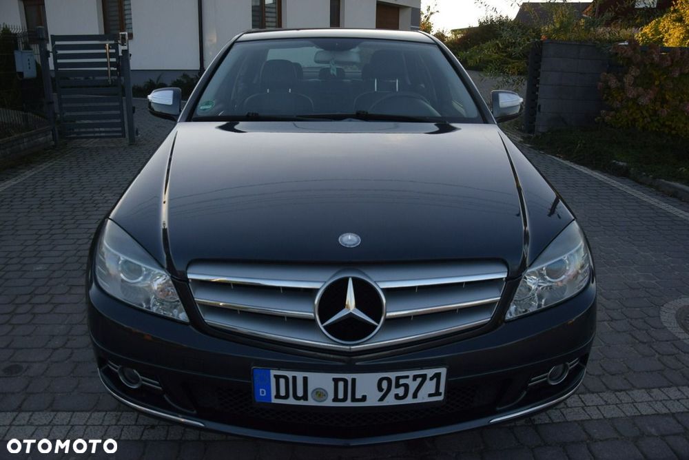 Mercedes-Benz Klasa C - 32