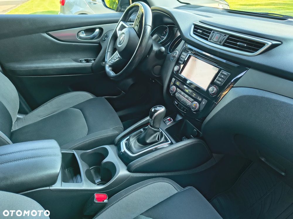 Nissan Qashqai 1.3 DIG-T DCT N-CONNECTA - 6