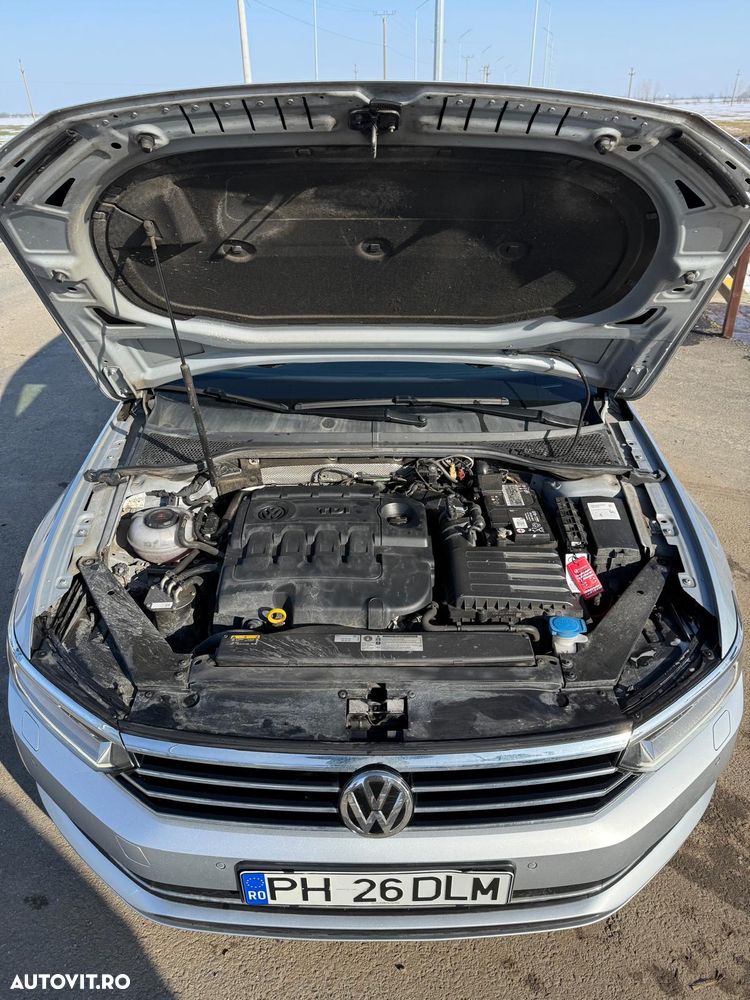 Volkswagen Passat 2.0 TDI SCR DSG Comfortline - 18
