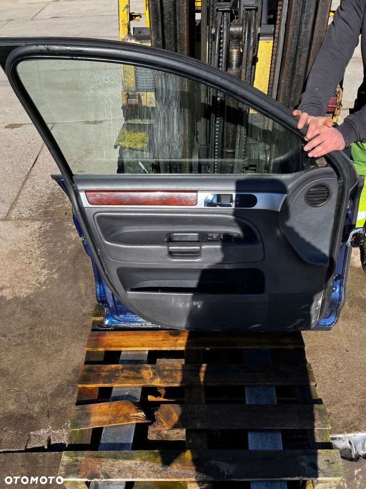 dzrzwi lewy przód vw touareg I 7L lakier LD5Q - 11