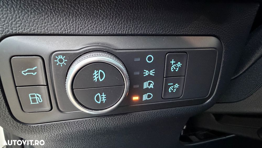 Ford Kuga - 21