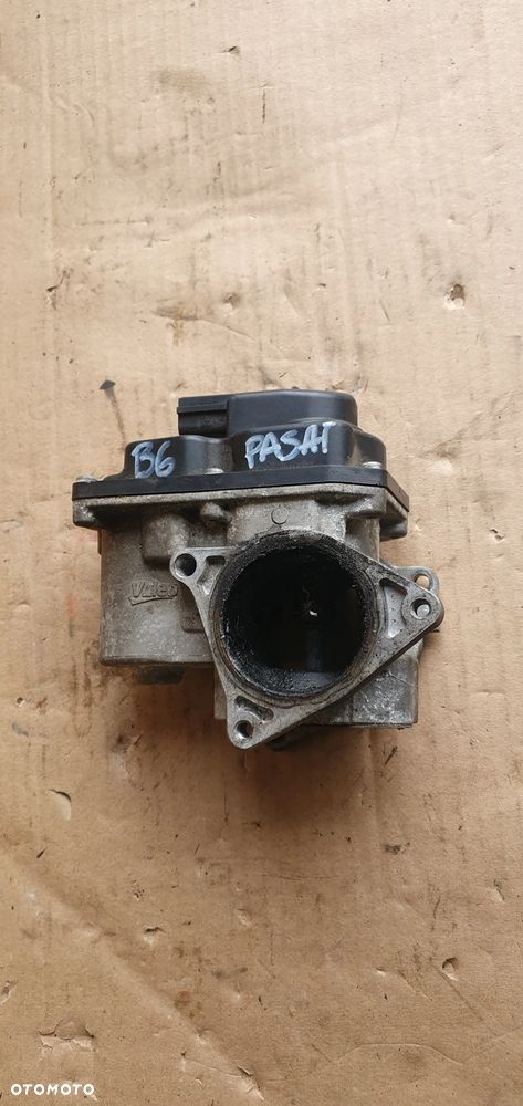 Zawór EGR VW Passat B6 2.0 TDI 03G131501 - 1