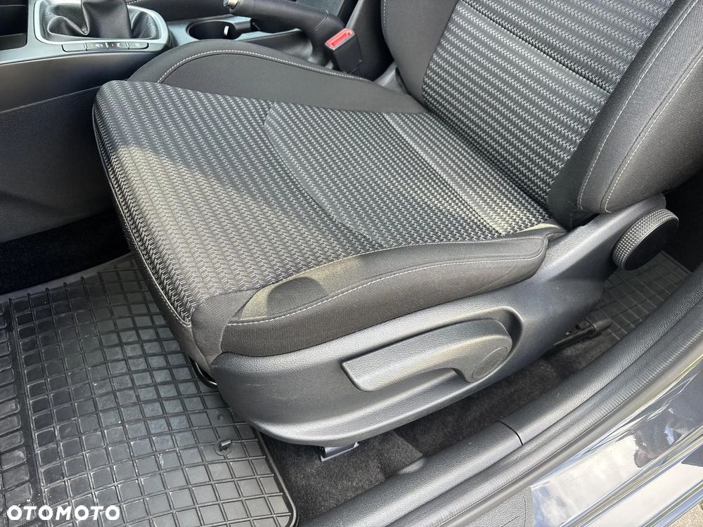 Kia Ceed 1.5 T-GDI M - 12