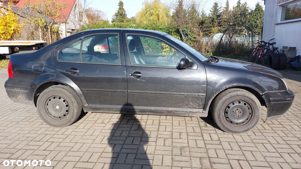 VW bora 2,0 b 1,9 d na części sedan kombi drzwi szyba lusterko błotnik silnik skrzynia rozrusznik itp - 4