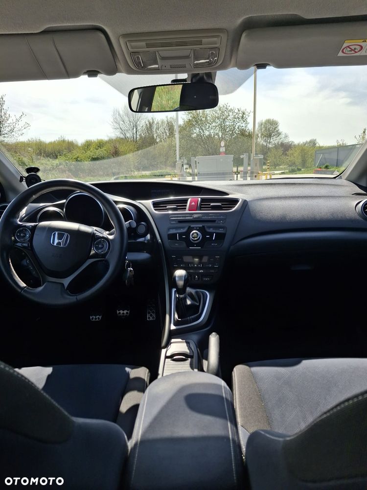 Honda Civic 1.8 i-VTEC Sport - 9