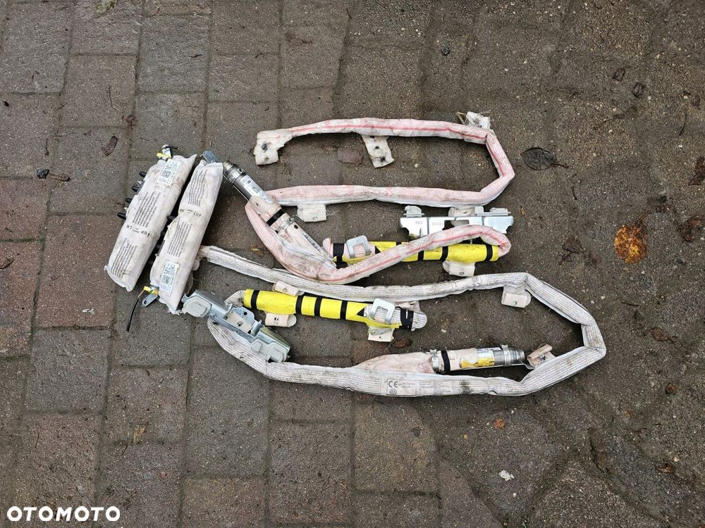 kurtyna airbag prawa vw t-roc 2ga880742g - 1