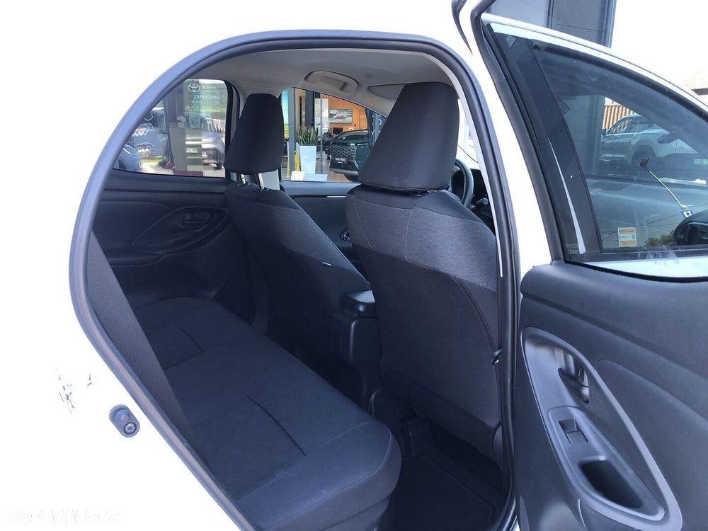 Toyota Yaris Hybrid 1.5 Style - 18