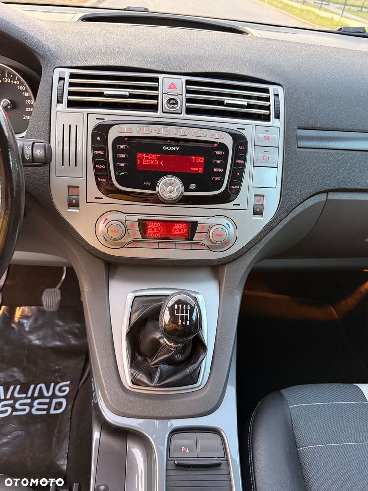 Ford Kuga 2.0 TDCi Titanium - 28