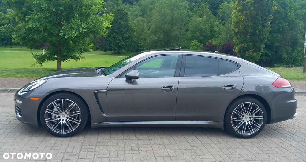 Porsche Panamera S - 6