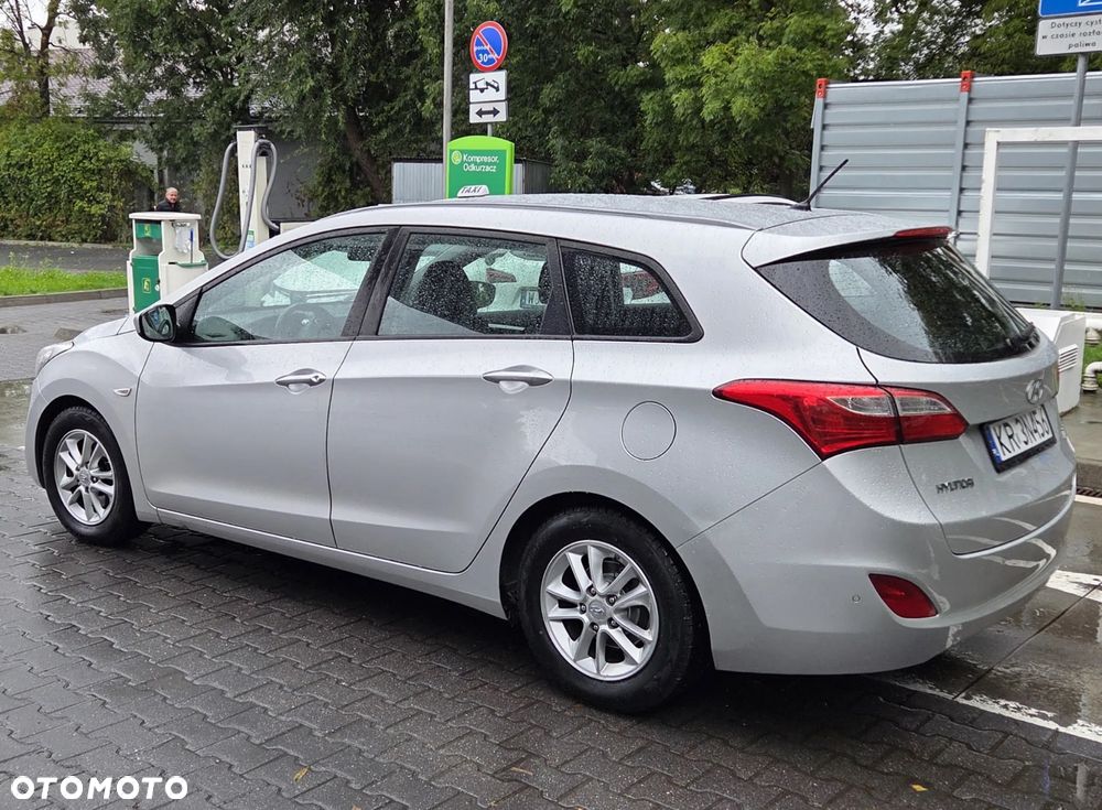 Hyundai i30 1.6 GDI Comfort - 9