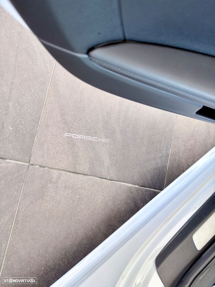 Porsche 911 (992) Carrera PDK - 16