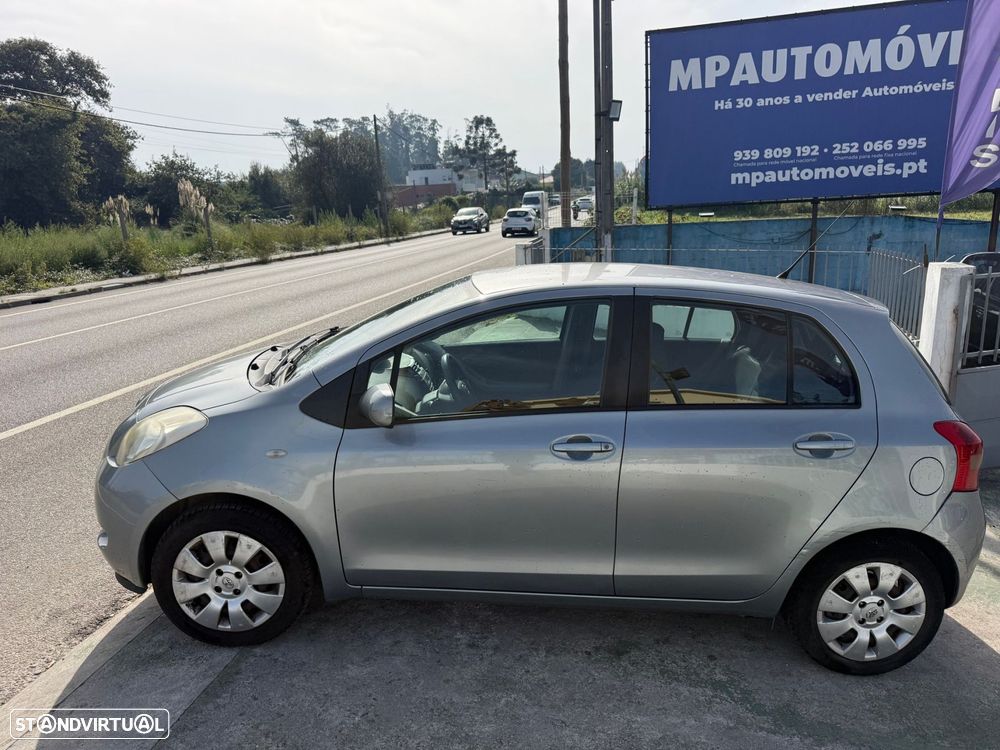 Toyota Yaris 1.0 VVT-i AC - 9