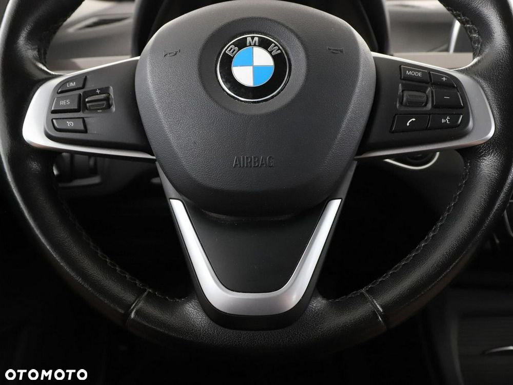 BMW X1 sDrive20i GPF xLine - 22