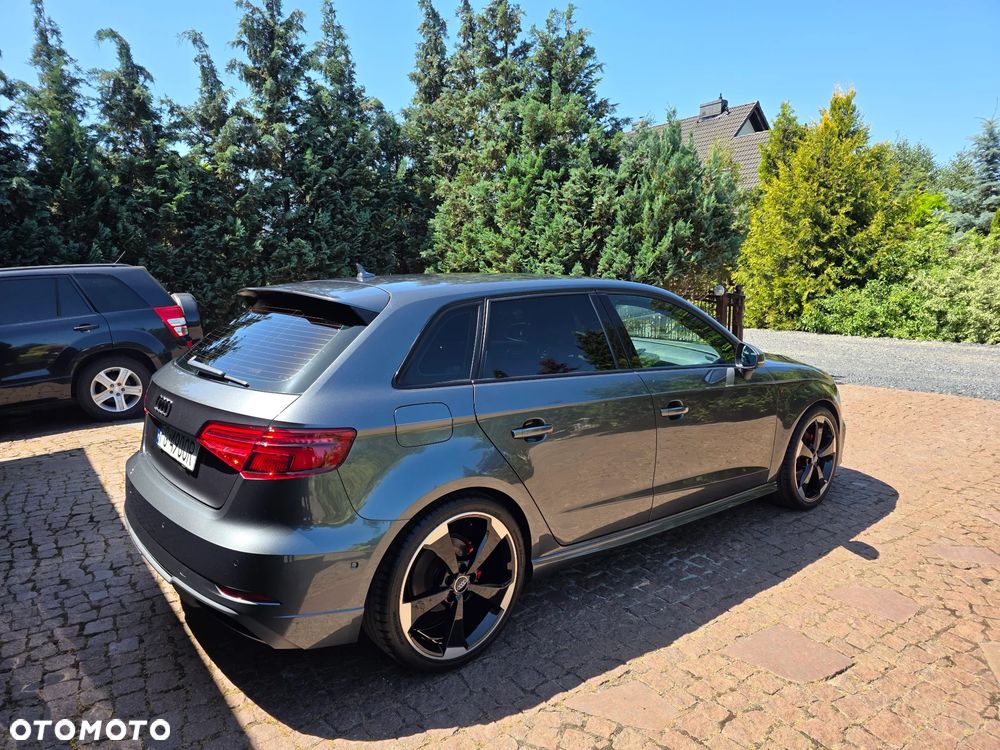 Audi A3 Sportback 2.0 TDI (clean diesel) quattro S tronic S line Sportpaket - 4