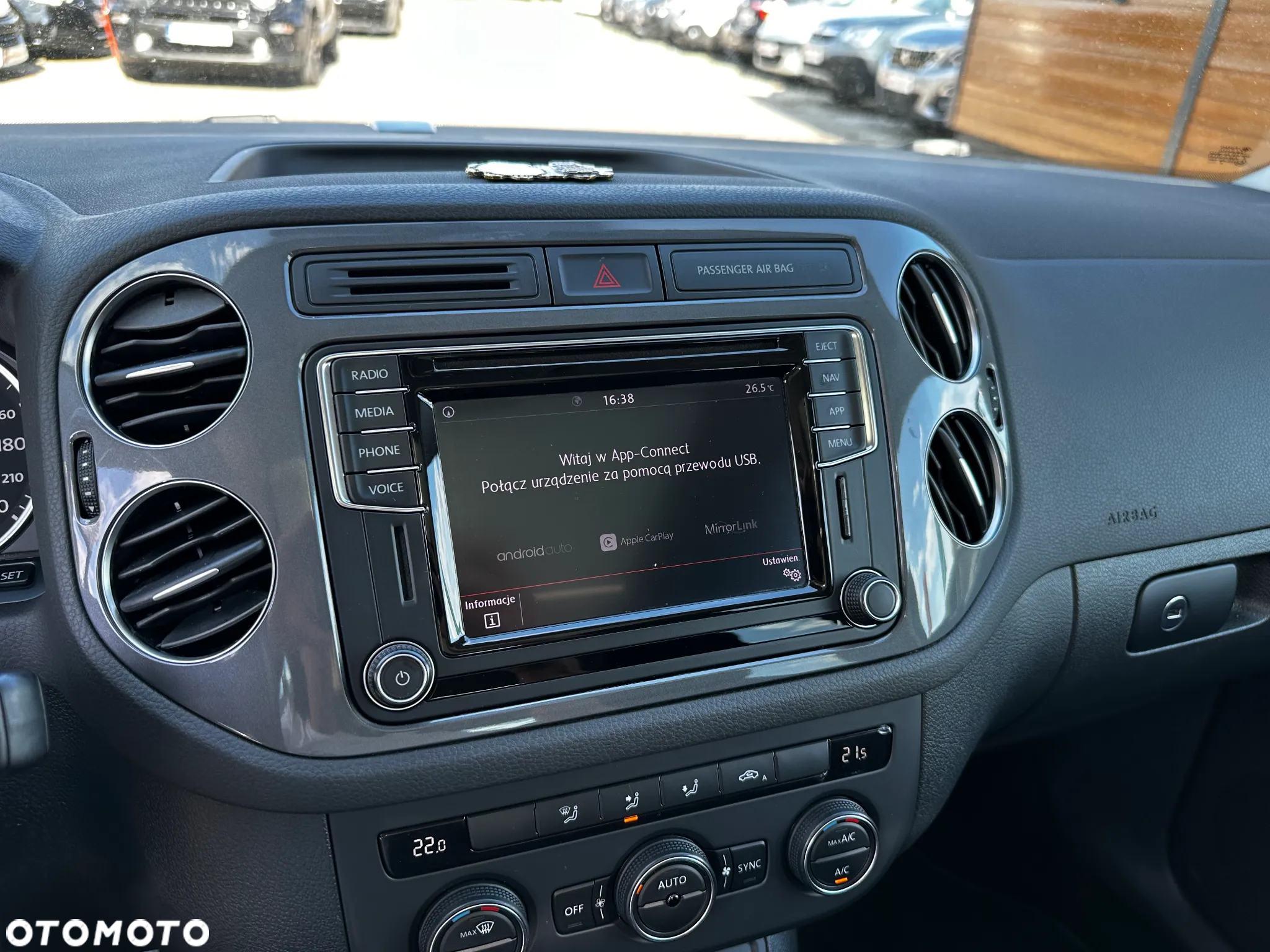 Volkswagen Tiguan - 15