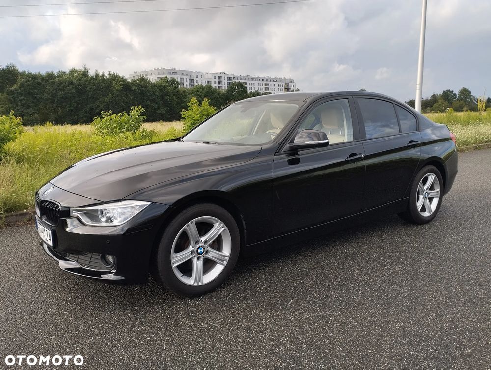 BMW Seria 3 320i - 3