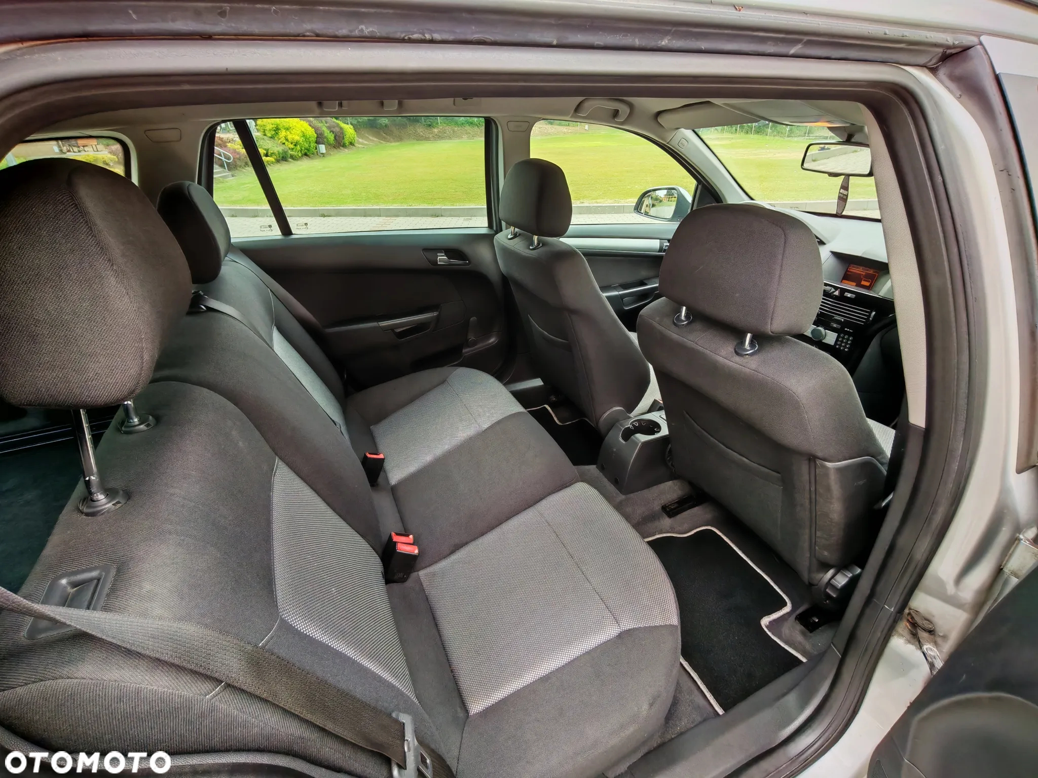 Opel Astra 1.7 CDTI Caravan DPF Edition 111 Jahre - 8