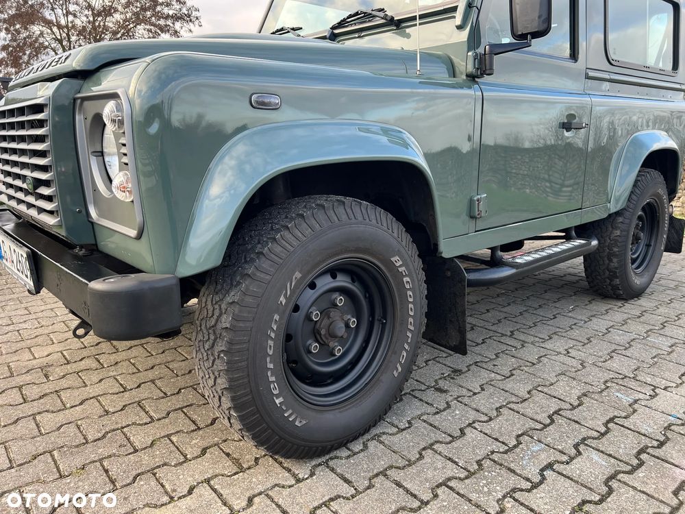 Land Rover Defender 90 DPF SE - 12
