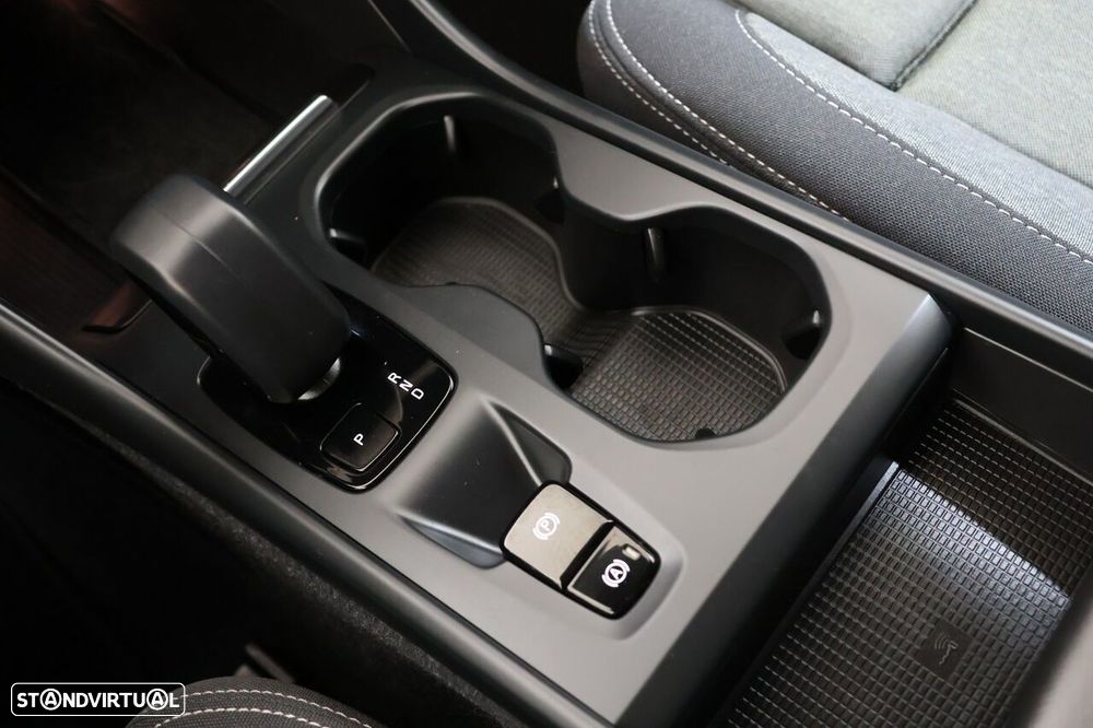 Volvo XC 40 1.5 T4 PHEV Essential - 18