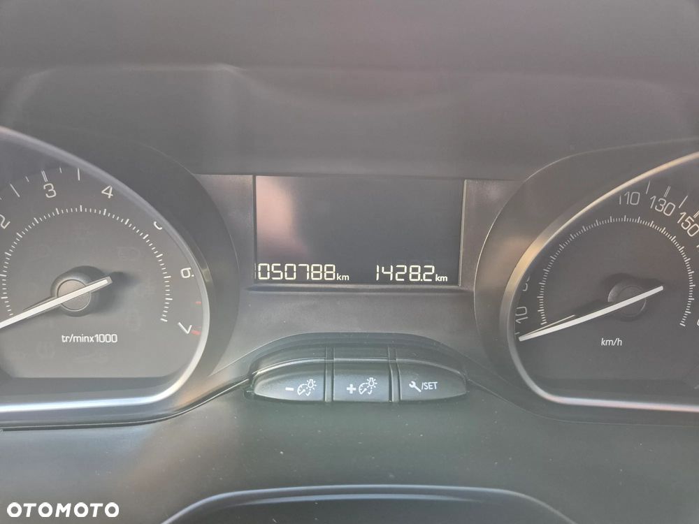 Peugeot 2008 PureTech 110 Stop&Start Crossway - 16