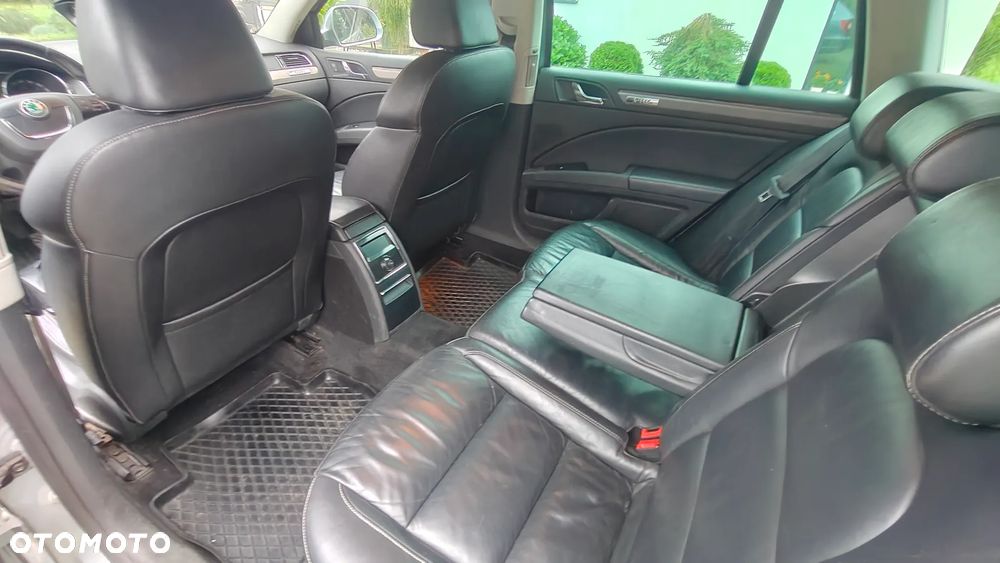 Skoda Superb 1.8 TSI DSG Elegance - 16