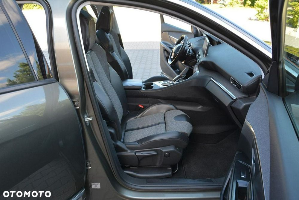 Peugeot 5008 THP 165 EAT6 Stop & Start Allure - 17