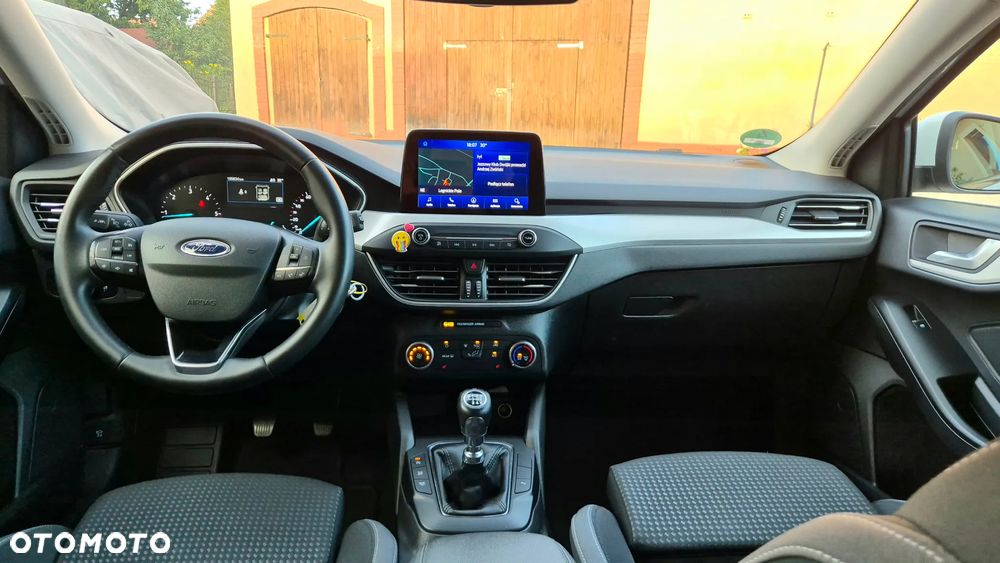 Ford Focus 1.5 EcoBlue Start-Stopp-System TITANIUM - 32