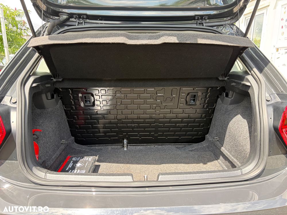 Volkswagen Polo 1.0 Comfortline - 28