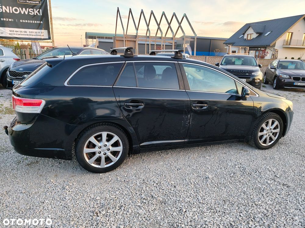 Toyota Avensis 2.0 Sol NAVI MS - 10