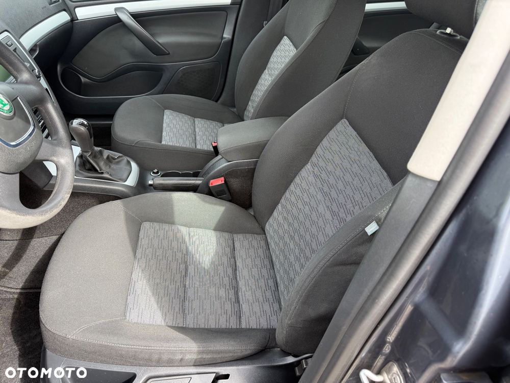 Skoda Octavia 1.6 Team Edition - 13