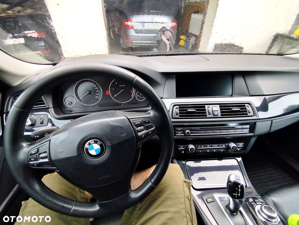 BMW Seria 5 - 12