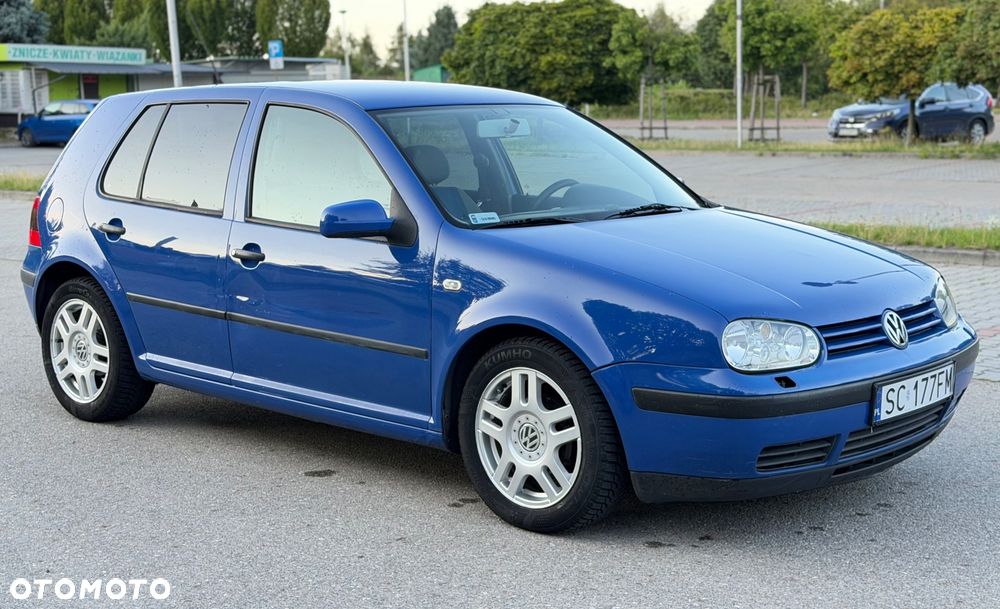 Volkswagen Golf - 9