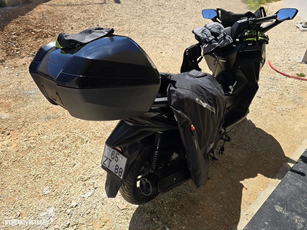 Honda Forza - 17