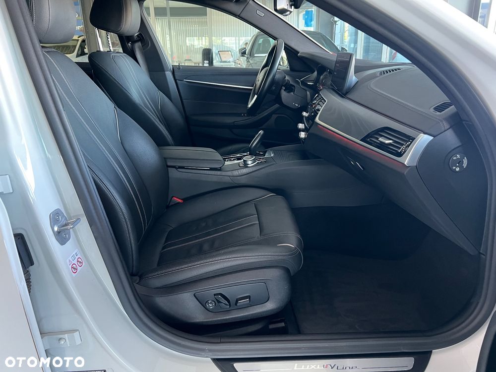 BMW Seria 5 520d mHEV Luxury Line - 40