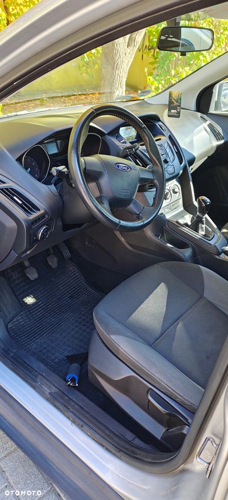Ford Focus 1.6 Ambiente - 7