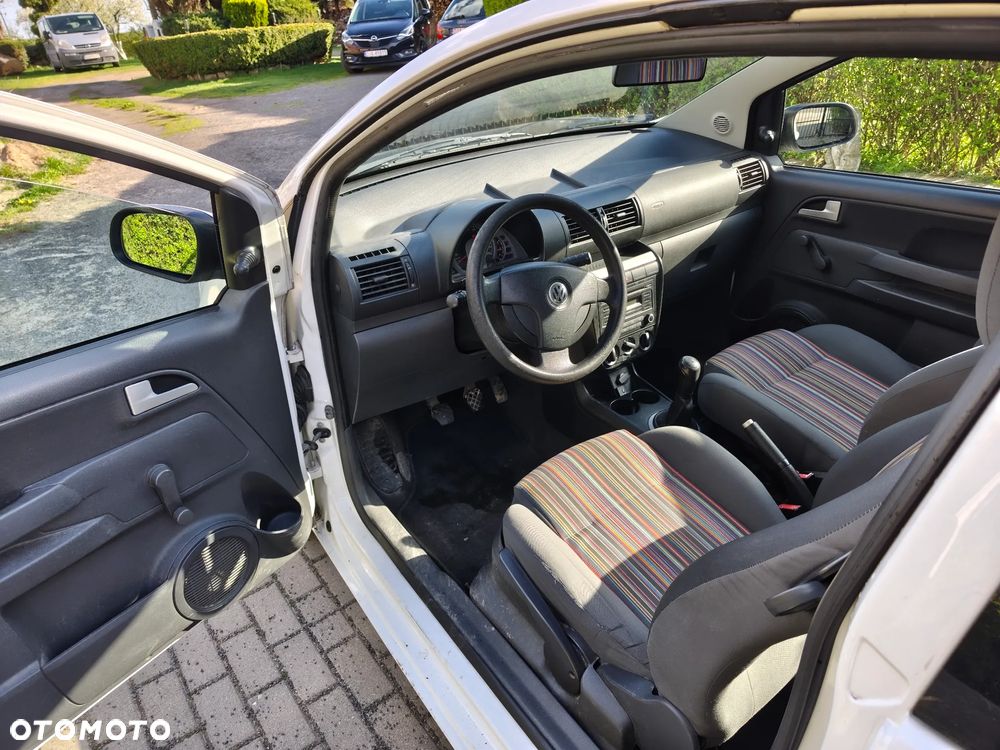 Volkswagen Fox - 14